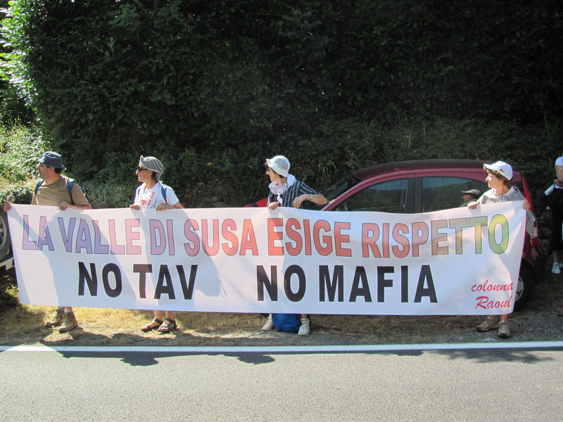 01_11-07-03-manif-madda-1