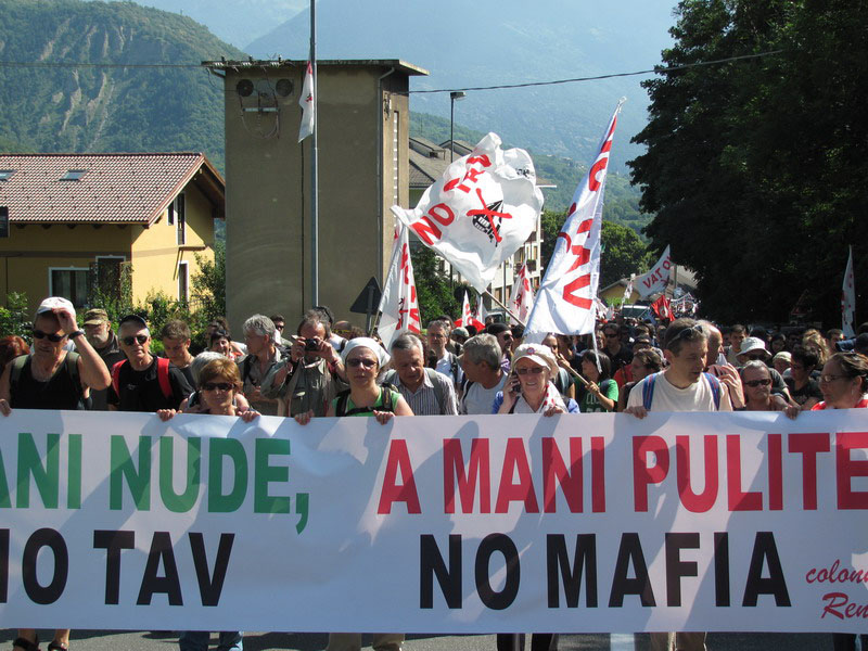 03_11-07-03-manif-madda-3
